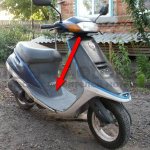 How to connect a battery to a moped