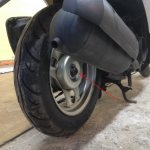 Как снять и поставить заднее колесо на скутере: делюсь своим опытом