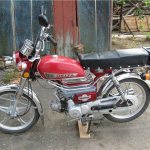 Do-it-yourself Delta moped repair