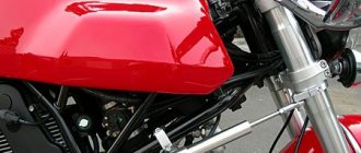 Рулевой демпфер мотоцикла с креплением к раме